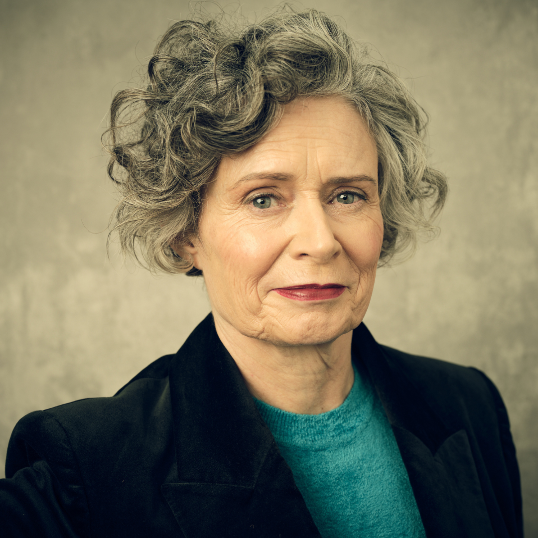 Portrait of comedian Judith Lucy